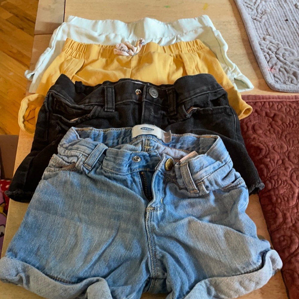 4 pairs of girls shorts
